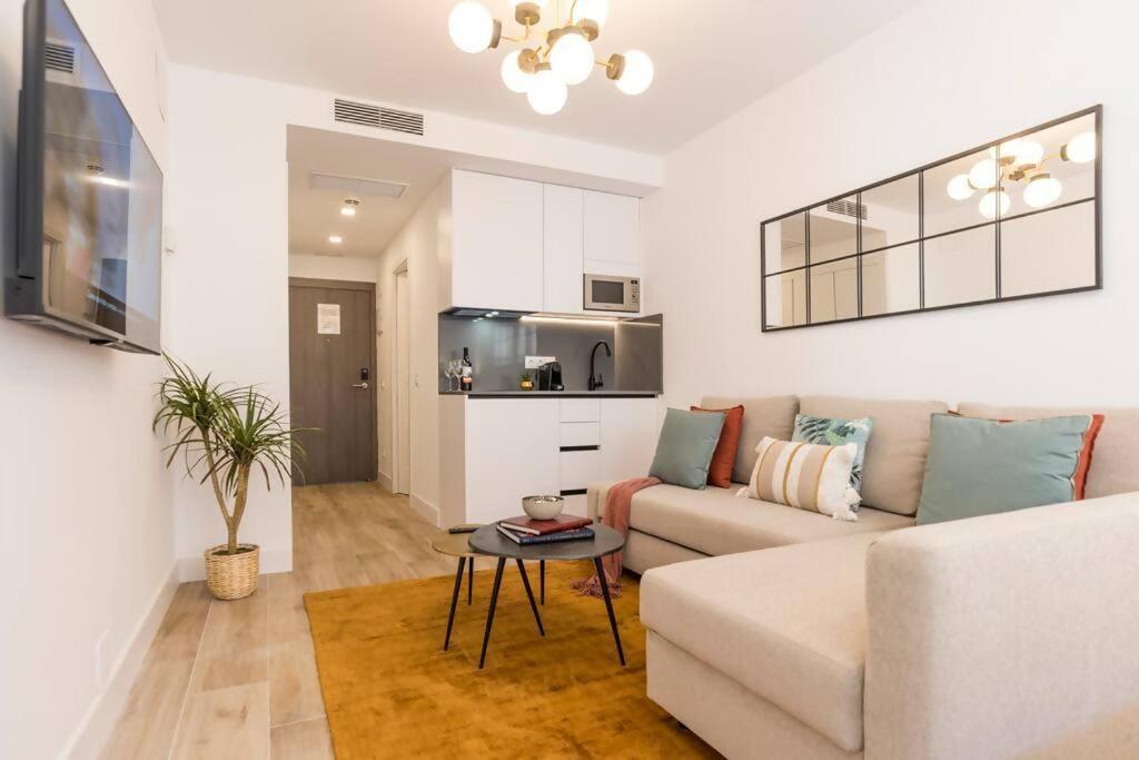 New Apt In The Heart Of Мадрид Экстерьер фото